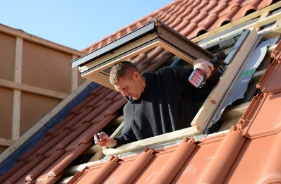 Pose de fenêtres de toit Velux à Villalier